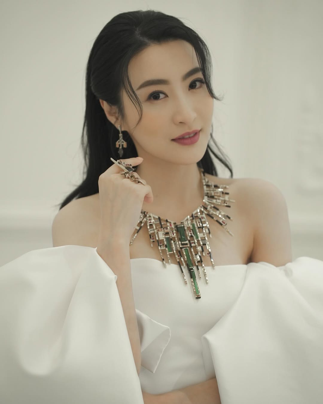 “Nữ hoàng phim truyền hình” phá sản, chồng đại gia vỡ nợ tiêu tán sạch khối tài sản 6.600 tỷ?- Ảnh 1.