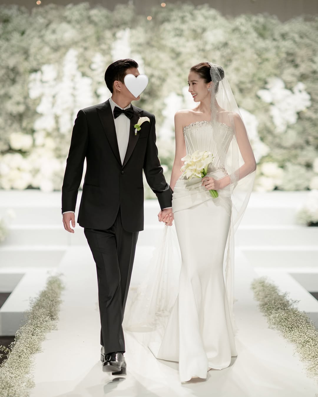 5 màn “thoát ế” làm chao đảo showbiz: Cú lừa thế kỷ này cũng không sốc bằng Kim Jong Kook bỗng dưng lấy vợ!- Ảnh 7. 5 màn “thoát ế” làm chao đảo showbiz: Cú lừa thế kỷ này cũng không sốc bằng Kim Jong Kook bỗng dưng lấy vợ!- Ảnh 7.