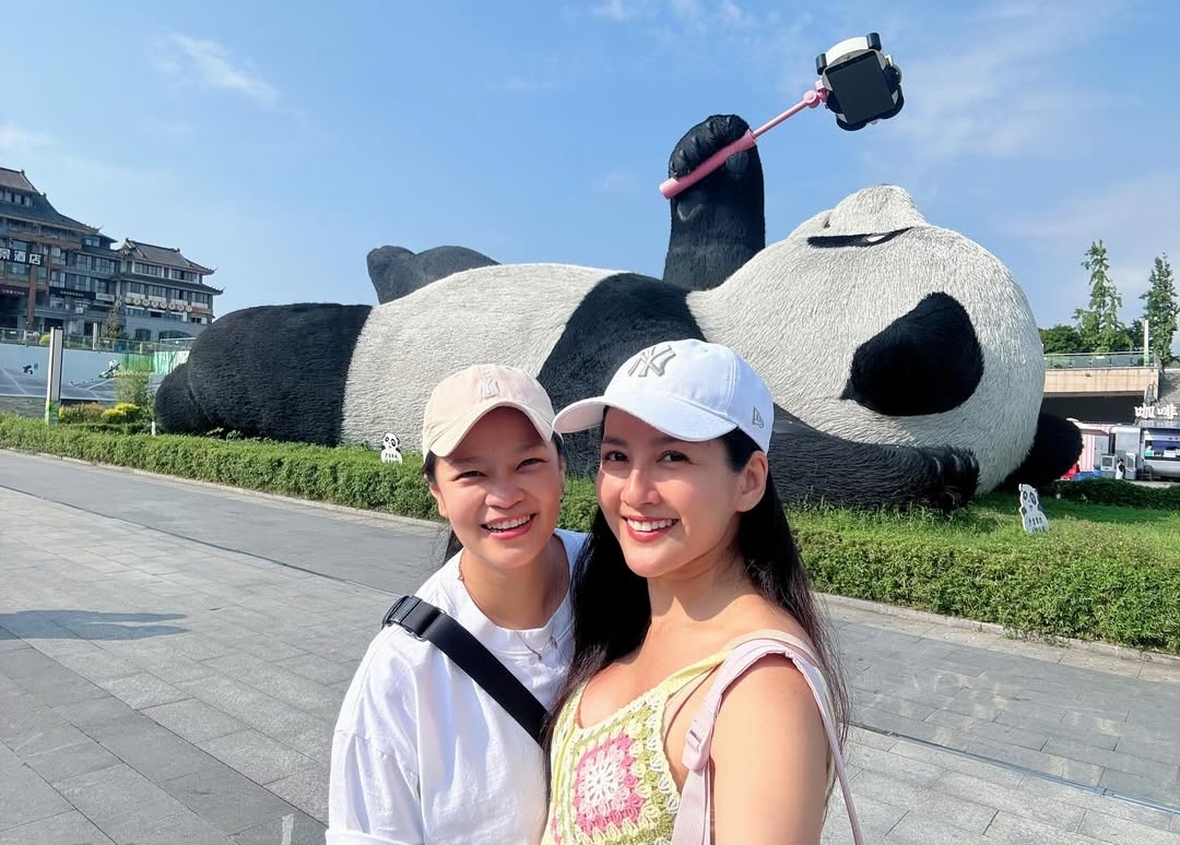 1 mỹ nhân Miss Universe và người yêu đồng giới sắp cưới sau 2 năm hẹn hò!- Ảnh 5. 1 mỹ nhân Miss Universe và người yêu đồng giới sắp cưới sau 2 năm hẹn hò!- Ảnh 5.