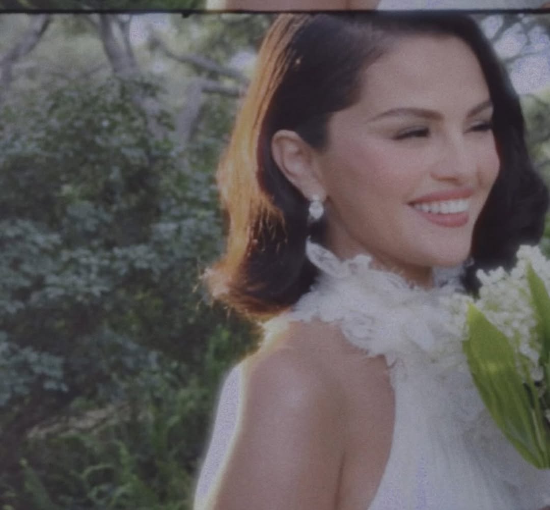 Cô dâu Selena Gomez đây rồi: Visual tràn màn hình, ngây ngất khóa môi chú rể điển trai trong siêu đám cưới- Ảnh 5.