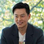 Mỹ nam diễn dở tới nỗi bị đạo diễn ném giày vào người, lười đóng phim vẫn bỏ túi cả nghìn tỷ snapinstaapp3144475911495846644681261782513071291790074n1080 1 1743263880020 17432638800971877535288 0 0 628 1200 crop 17432640889881190778974jpg