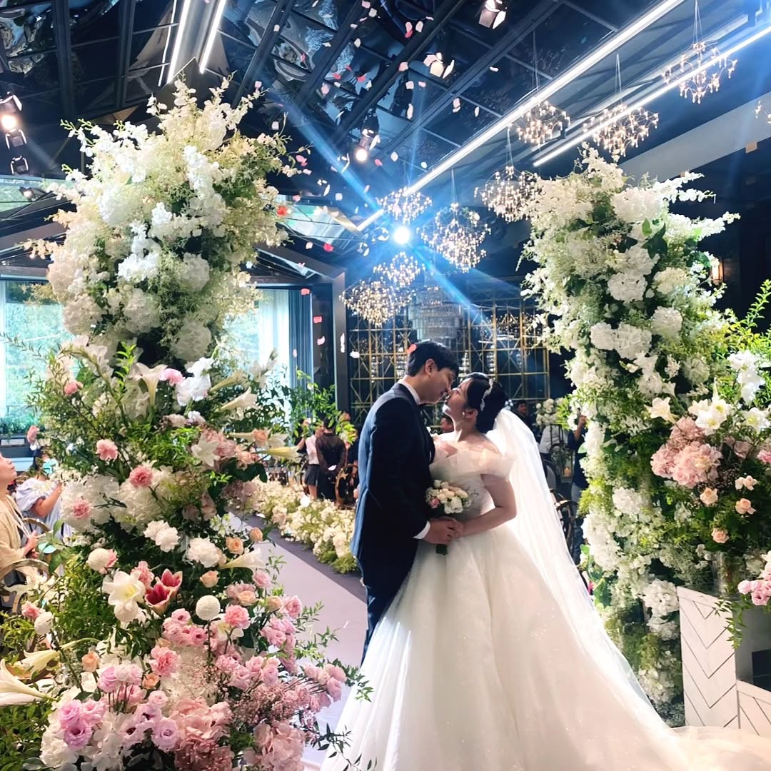 Ảnh Lee Dong Wook chăm con trai đầu lòng khiến MXH nổ tung- Ảnh 6. Ảnh Lee Dong Wook chăm con trai đầu lòng khiến MXH nổ tung- Ảnh 6.