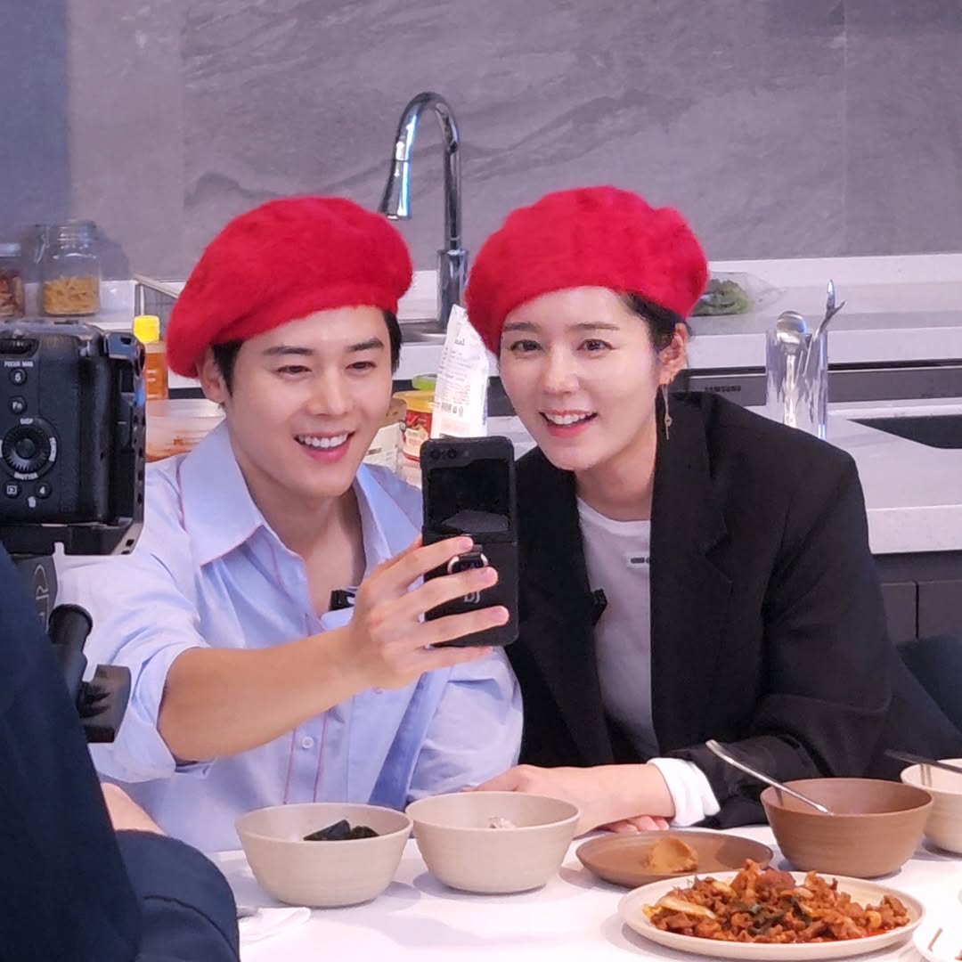 Hôn lễ thảm hoạ của Han Ga In và chồng giàu: Vừa bẩn vừa đổ vỡ, phóng viên hỗn loạn, khổ nhất là khách mời!- Ảnh 1. Hôn lễ thảm hoạ của Han Ga In và chồng giàu: Vừa bẩn vừa đổ vỡ, phóng viên hỗn loạn, khổ nhất là khách mời!- Ảnh 1.