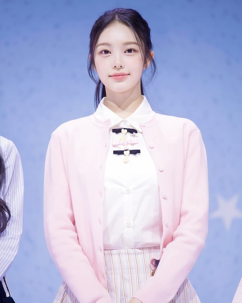 Nóng: Nữ ca sĩ 10X cực hot bị tố quấy rối loạt giáo viên, đánh người tới mức náo loạn cả trường- Ảnh 3. Nóng: Nữ ca sĩ 10X cực hot bị tố quấy rối loạt giáo viên, đánh người tới mức náo loạn cả trường- Ảnh 3.