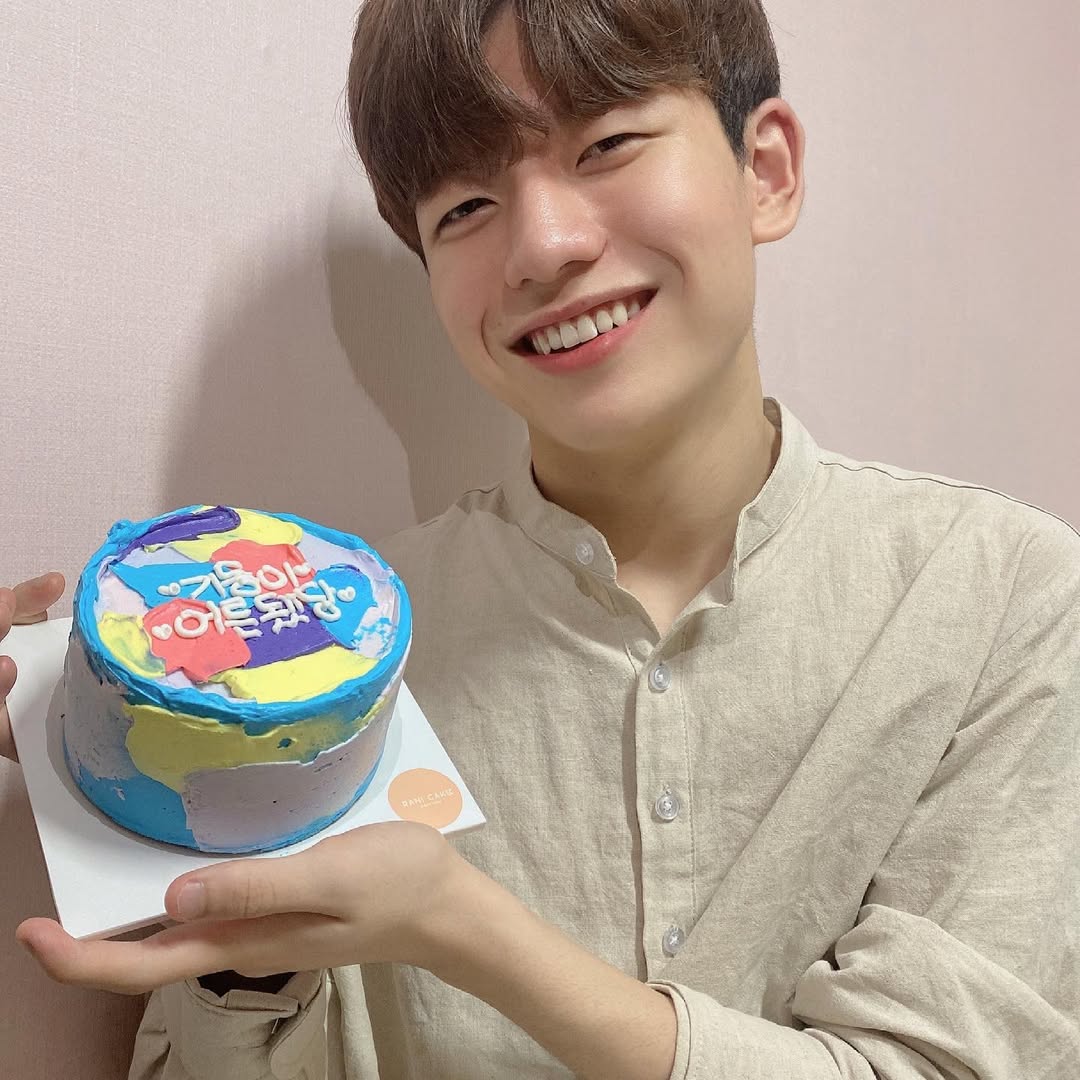 Cậu nhóc gây bão với biểu cảm