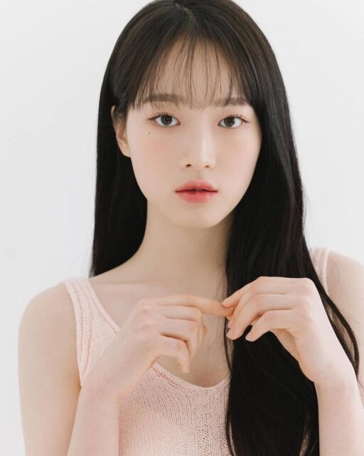 Sau cái chết của Kim Sae Ron, 2 cô em gái diễn viên đang ở đâu?- Ảnh 6. Sau cái chết của Kim Sae Ron, 2 cô em gái diễn viên đang ở đâu?- Ảnh 6.