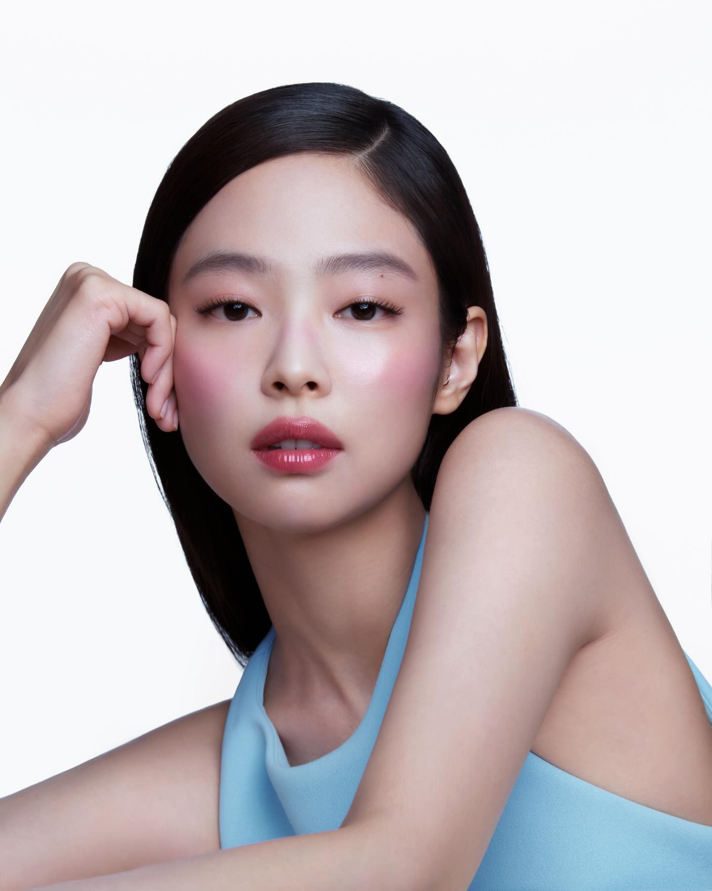 Jennie (BLACKPINK) nghi rò rỉ clip nóng với thiếu gia tập đoàn BMW?- Ảnh 3.