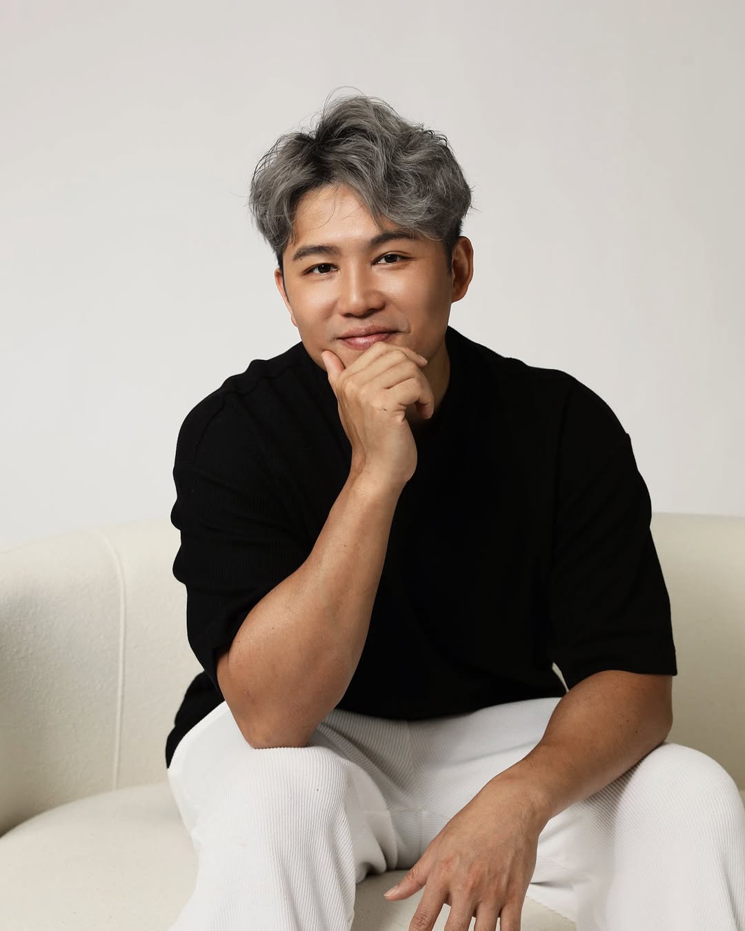 Nam diễn viên 8X bàng hoàng cảnh nhà tan nát, cửa kính vỡ tung, đồ đạc bị bão Wipha cuốn phăng- Ảnh 5.