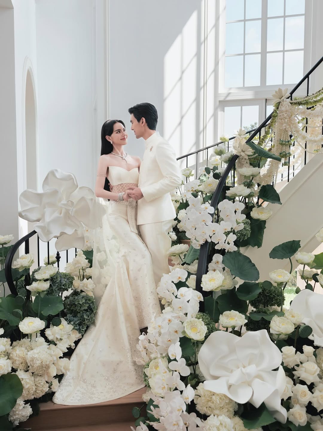 Ngắm đám cưới của