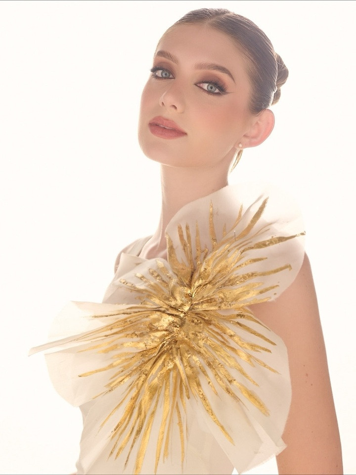 Tân Hoa hậu Quốc tế 2025: Cao 1m8, thạo 3 ngôn ngữ, nhan sắc được ví như búp bê- Ảnh 9.