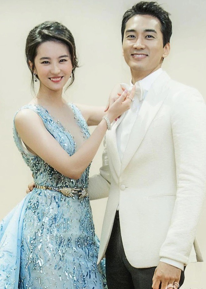 Báo Trung: Người yêu đồng giới của Lưu Diệc Phi lộ diện, hóa ra Song Seung Hun chỉ là