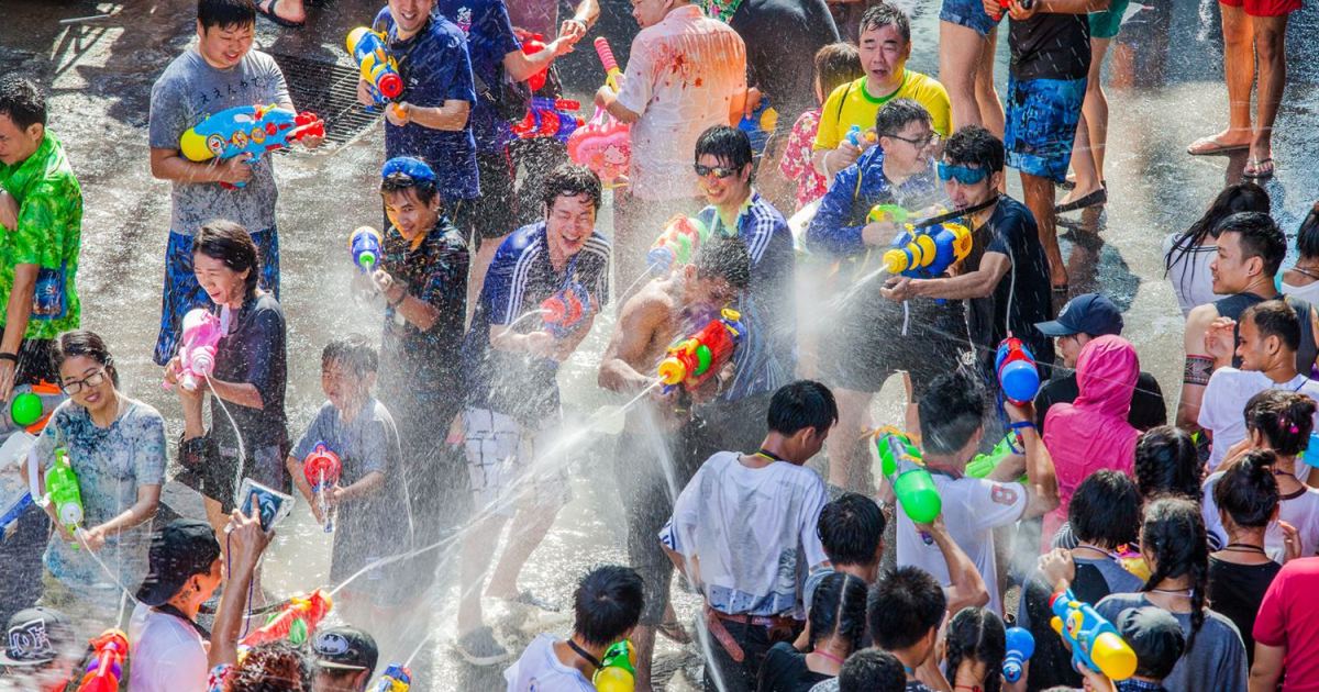 27 người thiệt mạng trong ngày đầu tiên nghỉ lễ Songkran tại Thái Lan- Ảnh 2. 27 người thiệt mạng trong ngày đầu tiên nghỉ lễ Songkran tại Thái Lan- Ảnh 2.