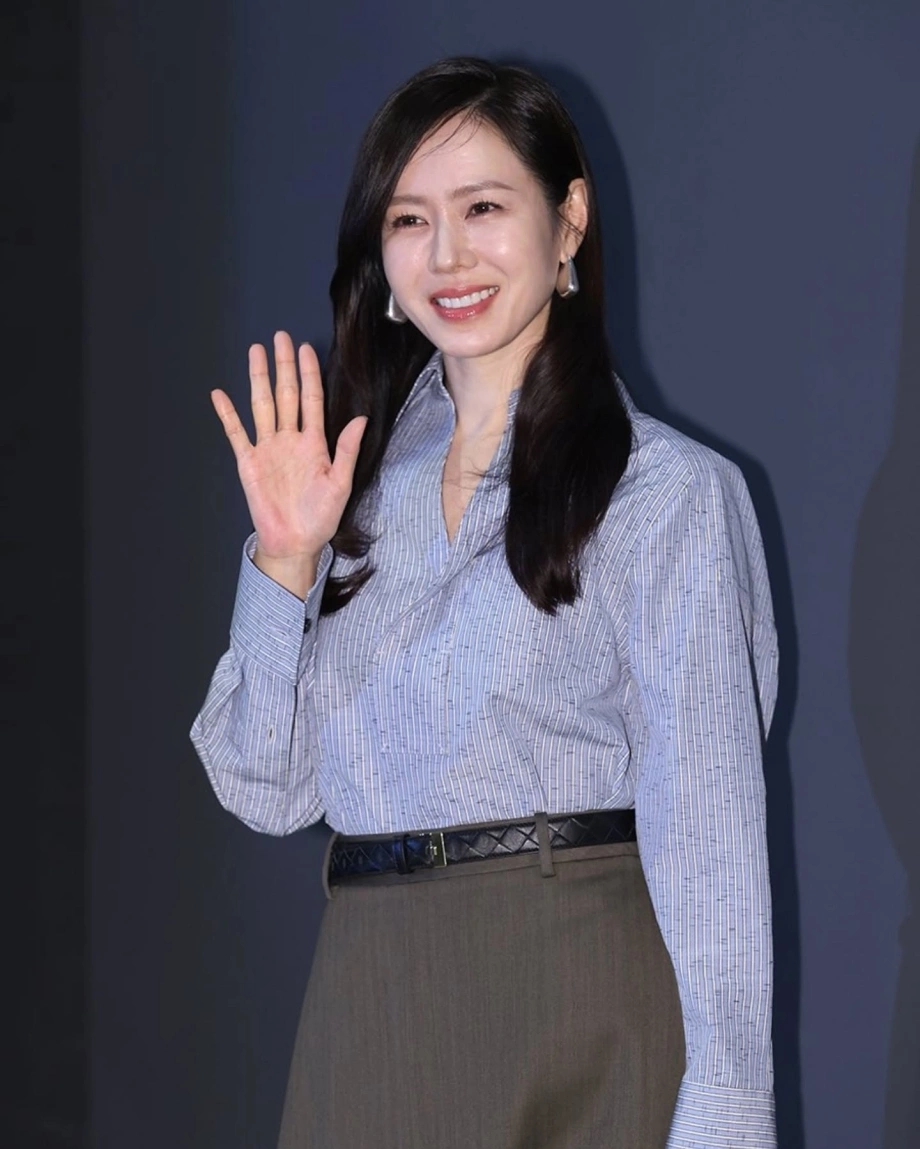 Nữ chính series phim 4 mùa kinh điển: Ngoài Choi Ji Woo, Song Hye Kyo và Son Ye Jin, còn có mỹ nhân cười đẹp nhất Hàn Quốc- Ảnh 16.