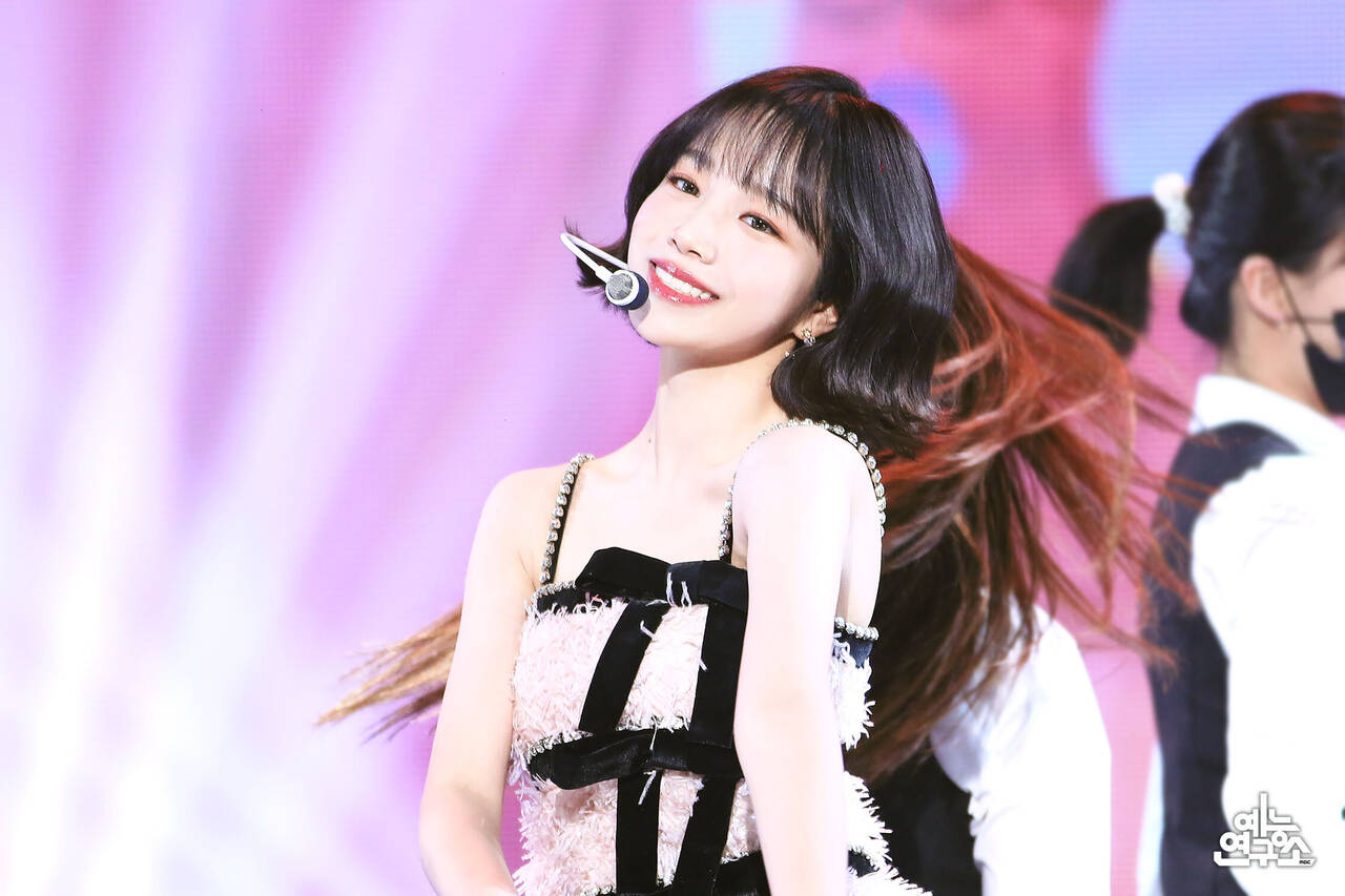 Mỹ nhân đẹp nhất Squid Game 3: Mặt mộc đỉnh khỏi chỉnh, nhìn sang ảnh thật ngoài đời còn mê hơn- Ảnh 5. Mỹ nhân đẹp nhất Squid Game 3: Mặt mộc đỉnh khỏi chỉnh, nhìn sang ảnh thật ngoài đời còn mê hơn- Ảnh 5.