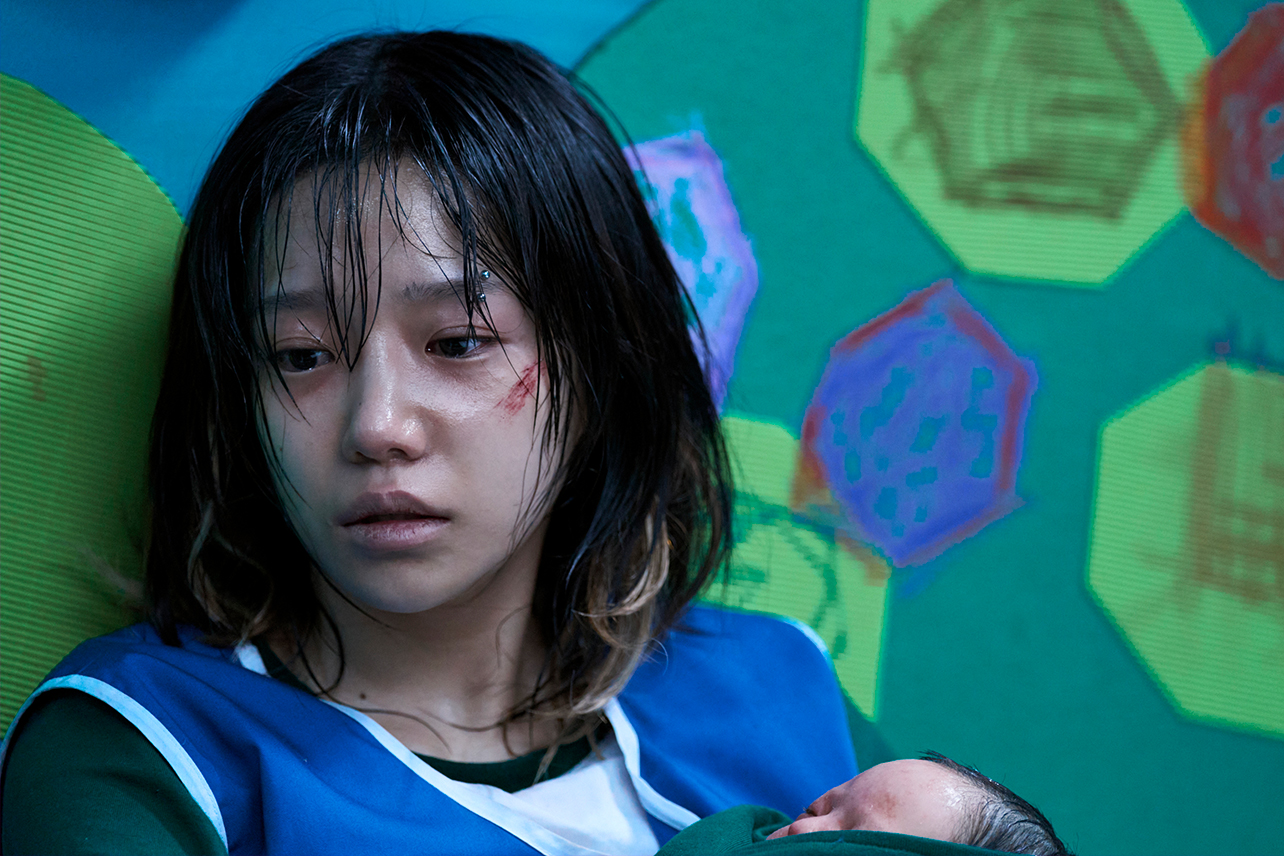 Mỹ nhân đẹp nhất Squid Game 3: Mặt mộc đỉnh khỏi chỉnh, nhìn sang ảnh thật ngoài đời còn mê hơn- Ảnh 2. Mỹ nhân đẹp nhất Squid Game 3: Mặt mộc đỉnh khỏi chỉnh, nhìn sang ảnh thật ngoài đời còn mê hơn- Ảnh 2.