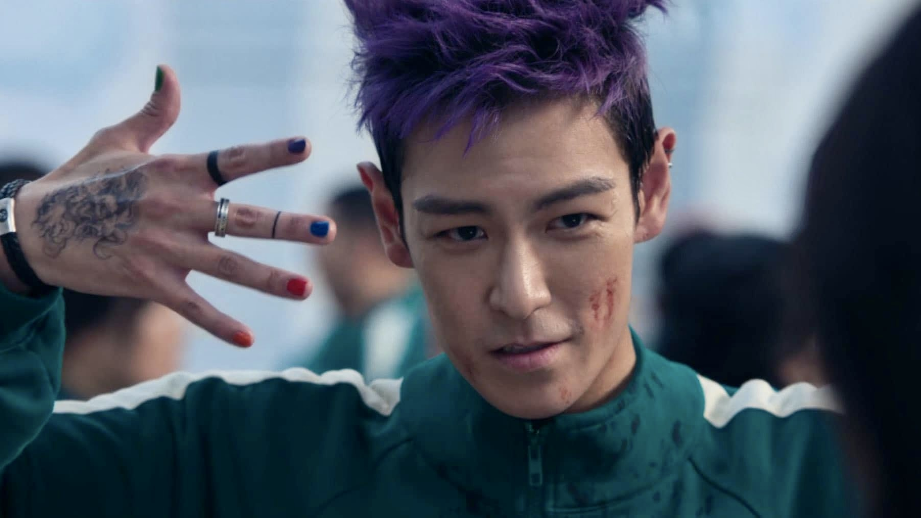 Sốc nặng với “gương mặt ma cà rồng” đáng sợ của T.O.P (BIGBANG), huyền thoại visual xứ Hàn sao lại ra nông nỗi này?- Ảnh 7.