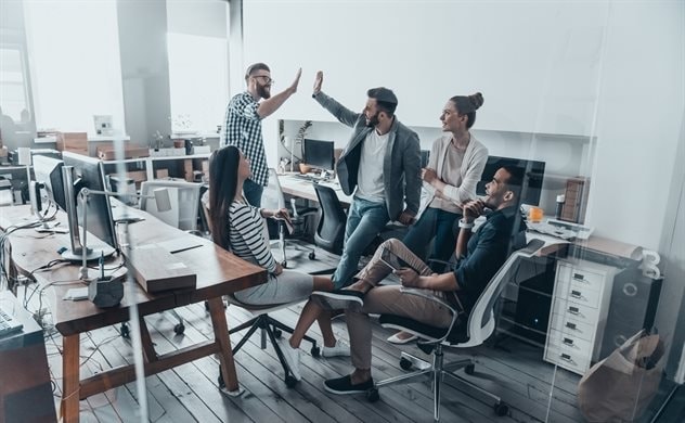 Thanh niên 21 tuổi tự rạch đùi để gọi vốn thành công 4,3 triệu USD, tạo nên một startup từ máu theo đúng nghĩa đen- Ảnh 2.