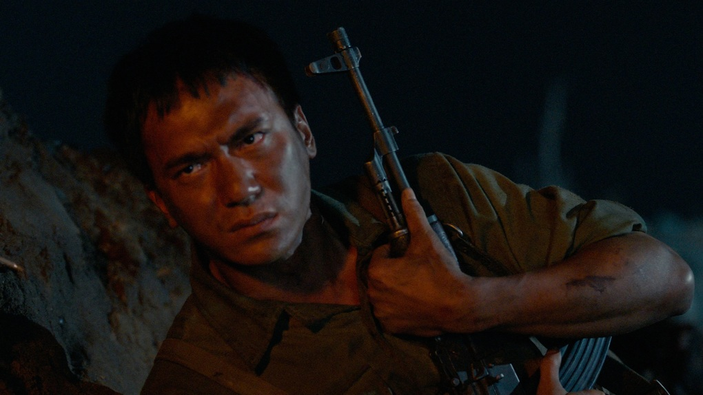 Bí mật sau cảnh nóng nhất Mưa Đỏ: Nam nữ chính không dám nhìn mặt nhau, đạo diễn tiết lộ 1 câu sốc óc- Ảnh 1. Bí mật sau cảnh nóng nhất Mưa Đỏ: Nam nữ chính không dám nhìn mặt nhau, đạo diễn tiết lộ 1 câu sốc óc- Ảnh 1.