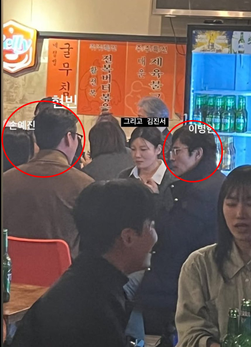 Điểm chung không ngờ của quý tử Son Ye Jin và con Song Joong Ki- Ảnh 9.