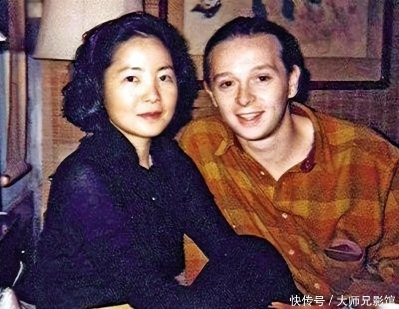 Nữ ca sĩ tử vong với hàng loạt dấu vết lạ, bạn trai biến mất 1 cách khó hiểu- Ảnh 4. Nữ ca sĩ tử vong với hàng loạt dấu vết lạ, bạn trai biến mất 1 cách khó hiểu- Ảnh 4.