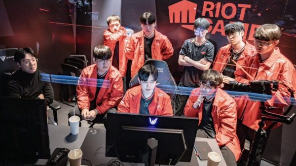 Người Hâm Mộ Tức Giận Khi T1 Bỏ Lỡ Giải Đấu LMHT Quốc Tế Đầu Tiên Trong Năm 2025 t1 1 hrnwjpg