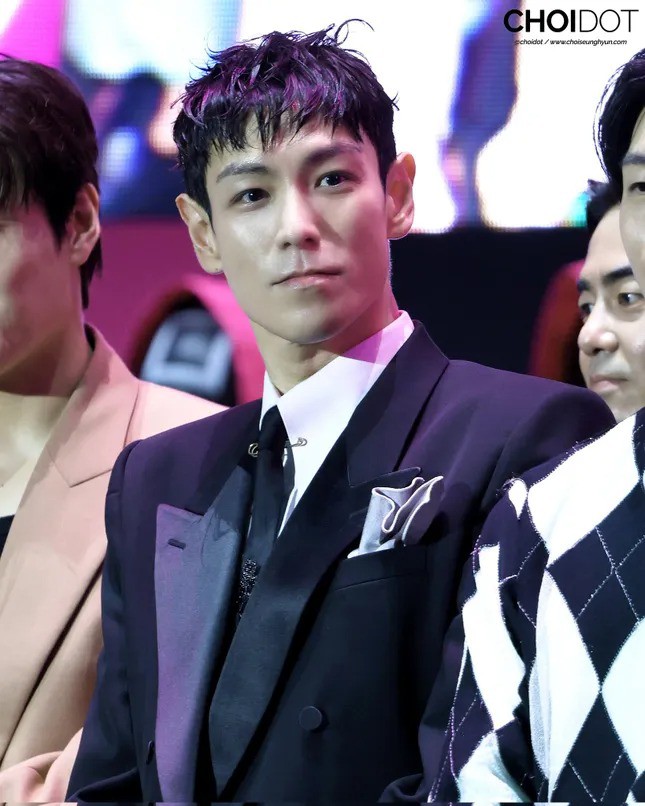 T.O.P sụt cân hốc hác, lần đầu lộ diện trước truyền thông Hàn sau 8 năm bê bối - 2