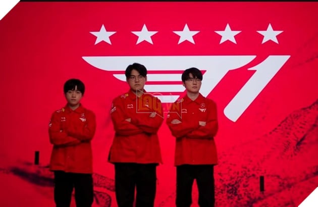 LMHT: T1 chinh thuc cong bo doi hinh moi nhung ao dau cua T1 lai la thu duoc quan tam nhat 2 LMHT: T1 chính thức công bố đội hình mới nhưng áo đấu của T1 lại là thứ được quan tâm nhất 2