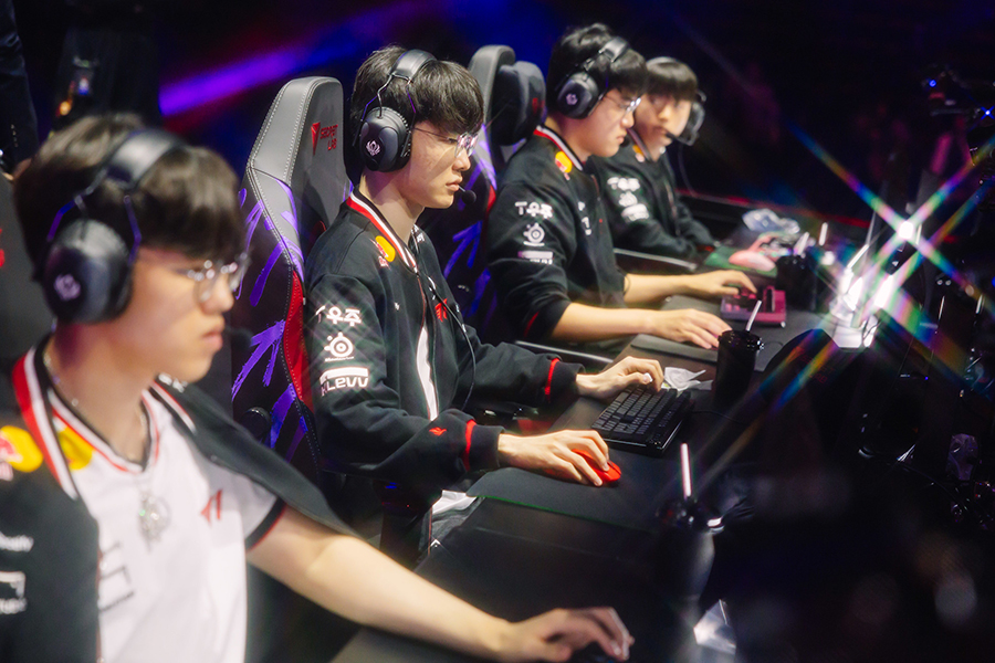 t1-blg-msi-2025-1 Kết quả MSI 2025 hôm nay 6/7: T1 đánh bại BLG chỉ sau 3 ván t1 blg msi 2025 1