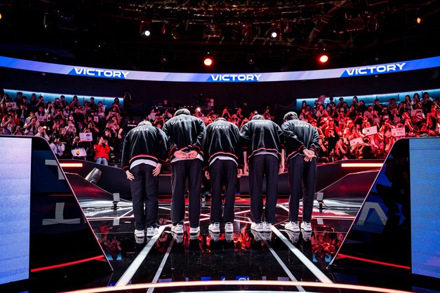 Sao T1 hé lộ sự thật sau khi để HLE có toàn cấm chọn Sao T1 hé lộ sự thật sau khi để HLE có toàn cấm chọn