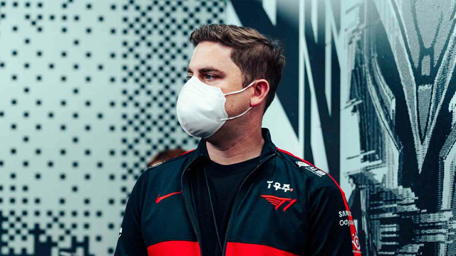 CEO T1 đối mặt nguy cơ “bay màu” sau phản ứng của đội trước The Play- Ảnh 2. CEO T1 đối mặt nguy cơ “bay màu” sau phản ứng của đội trước The Play- Ảnh 2.