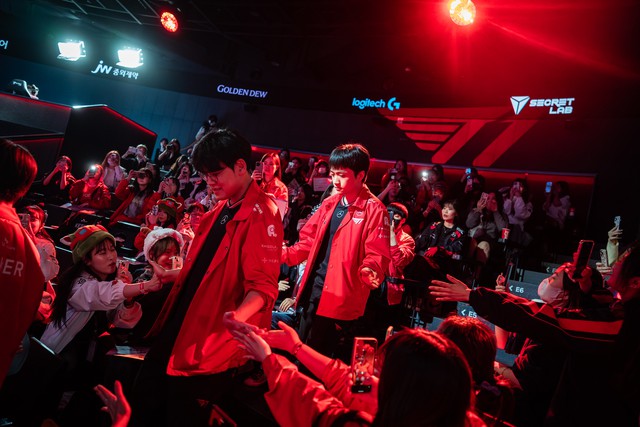 t1-faker-thanh-tich-3-17440174735441187900756-1744037967345-17440379674581012843143 T1 tiếp tục lập