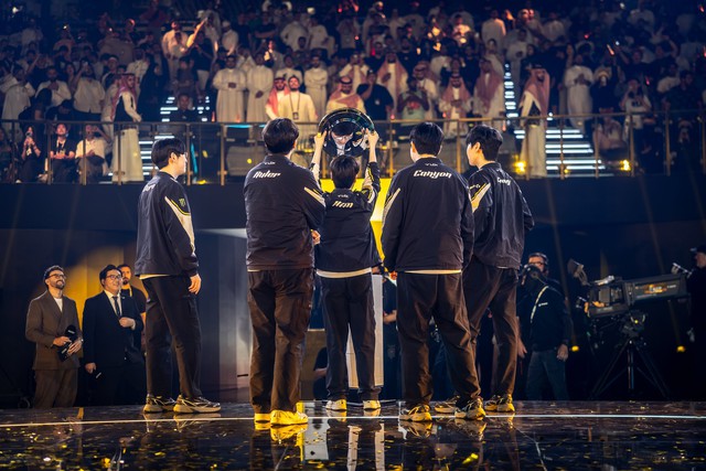 Gen.G chính thức cân bằng một thành tích của T1 sau chức vô địch EWC 2025- Ảnh 1.