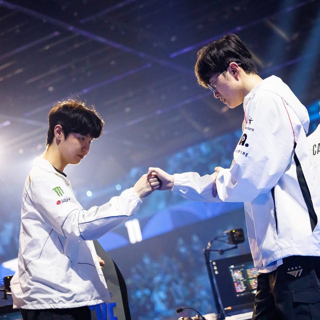 Có thể cuộc đối đầu hai đội cũng sẽ quyết định lớn ngôi vương CKTG năm nay