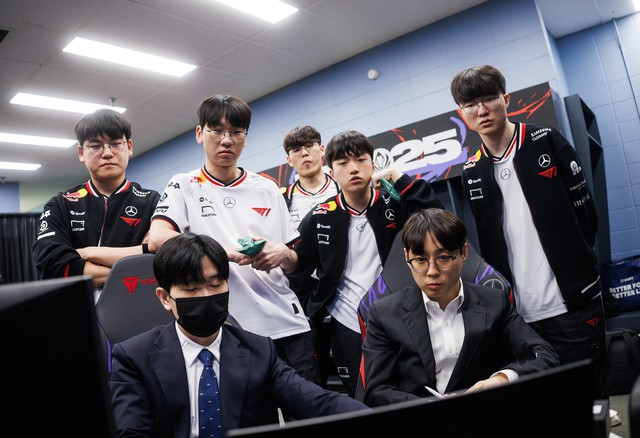 Gumayusi có lần thứ hai liên tiếp đánh dấu cột mốc quan trọng của T1- Ảnh 1.