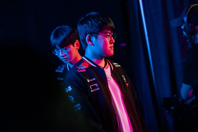 Siêu sao T1 nhận về vô vàn lời khen ngợi, lập luôn một cột mốc mới trong lịch sử MSI- Ảnh 3.