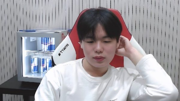 T1 hoãn đột xuất lịch stream của Smash, Gumayusi bị réo tên t1 hoan stream smash 2jpg