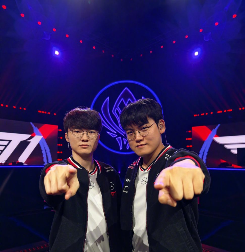 Xuất hiện nghi vấn T1 không chỉ phải đối đầu LPL mà còn bị chính LCK