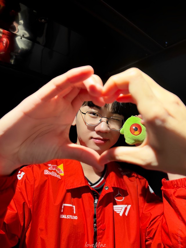 Fan phát hiện chính T1 còn không tự tin giành chiến thắng trước HLE- Ảnh 4. Fan phát hiện chính T1 còn không tự tin giành chiến thắng trước HLE- Ảnh 4.