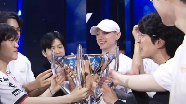 LMHT: Tuyển thủ từng nâng cúp vô địch cùng T1 bất ngờ bị tố là đồng đội tệ hại, toxic t1 rekkles bi tojpg