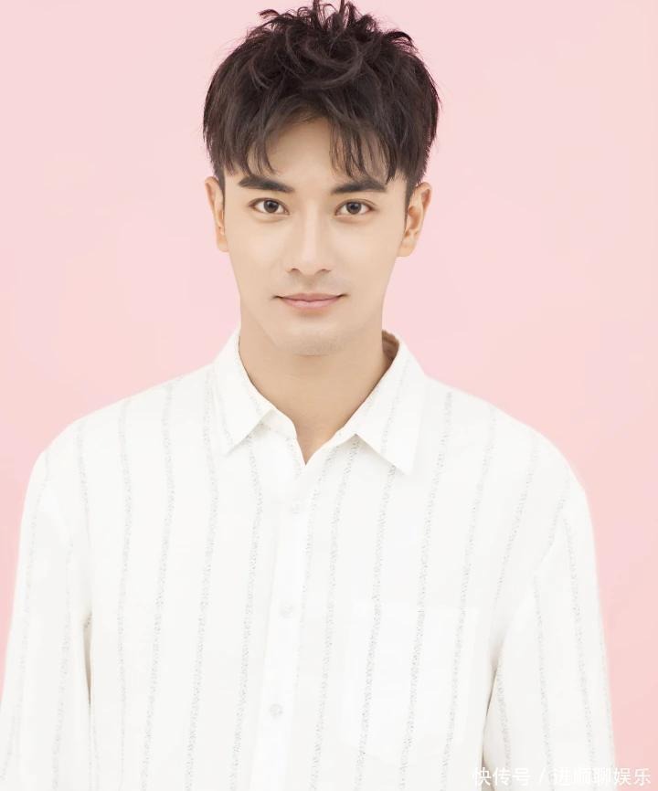 Ai làm ra phim Trung Quốc này điên thật rồi: Nữ chính hơn nam chính 30 tuổi, tam quan lệch lạc quá trời- Ảnh 4.