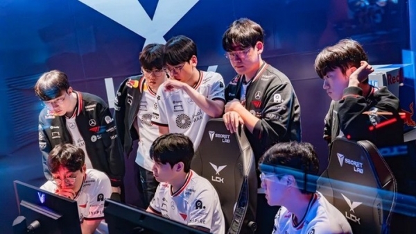 Bí Mật khiến T1 "Out Trình" HLE ngay từ khâu Cấm/Chọn! 28 Bí Mật khiến T1 "Out Trình" HLE ngay từ khâu Cấm/Chọn! t1hle20250821162920jpg