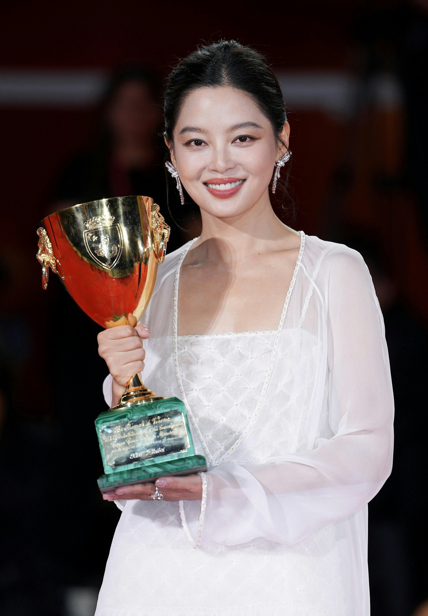 Mỹ nhân khiến Châu Tấn, Lưu Diệc Phi bị chê cười- Ảnh 1. Mỹ nhân khiến Châu Tấn, Lưu Diệc Phi bị chê cười- Ảnh 1.