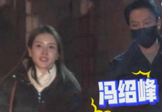 Triệu Lệ Dĩnh vướng tin đồn yêu đạo diễn, Phùng Thiệu Phong phản đòn tinh tế sau 1 tháng im lặng- Ảnh 3.