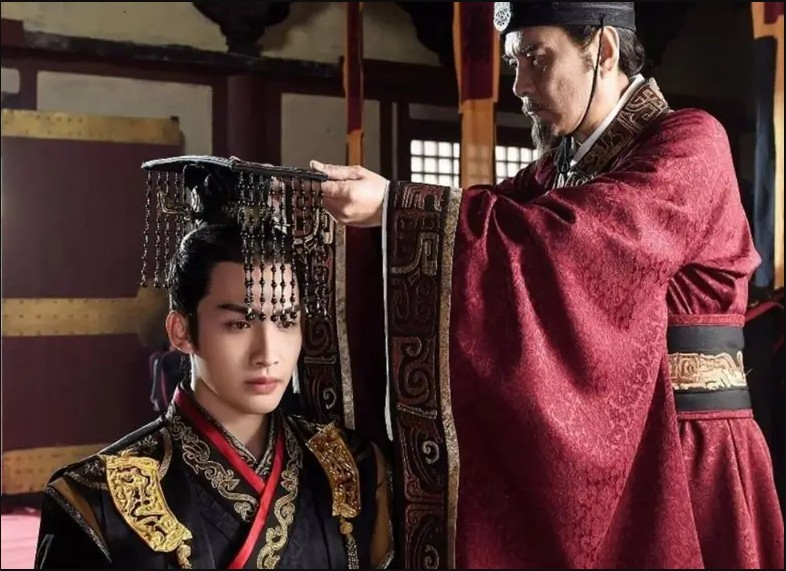 Chuyên gia hé lộ cái chết đột ngột của Tần Thủy Hoàng ở tuổi 49: Liên quan tới thứ nước là 'Nguyên thủy'- Ảnh 1.