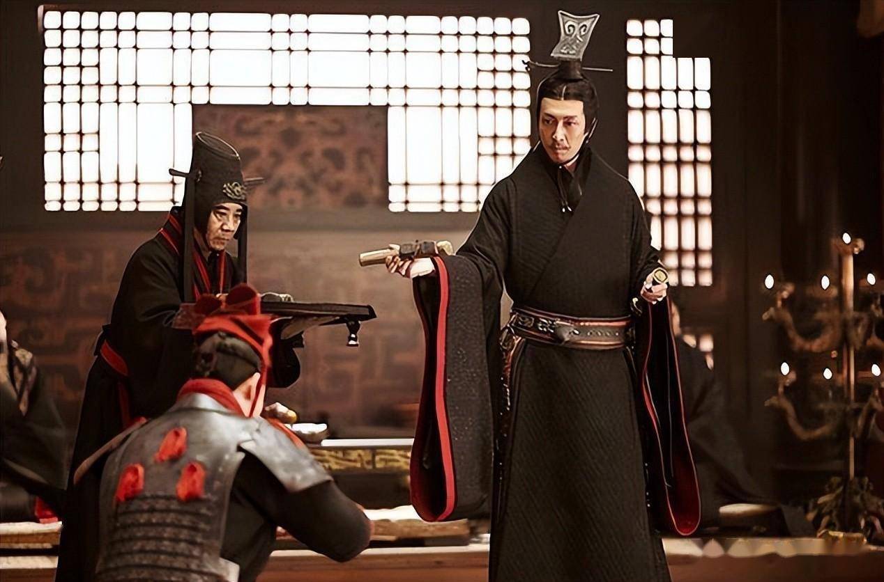 Chuyên gia hé lộ cái chết đột ngột của Tần Thủy Hoàng ở tuổi 49: Liên quan tới thứ nước là 'Nguyên thủy'- Ảnh 4.