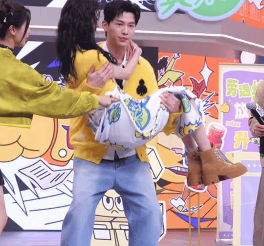 1 cặp đôi phim giả tình thật ngầm công khai hẹn hò: Nhà gái đẹp không thể tả, nhà trai càng bị chê càng nổi- Ảnh 2. 1 cặp đôi phim giả tình thật ngầm công khai hẹn hò: Nhà gái đẹp không thể tả, nhà trai càng bị chê càng nổi- Ảnh 2.