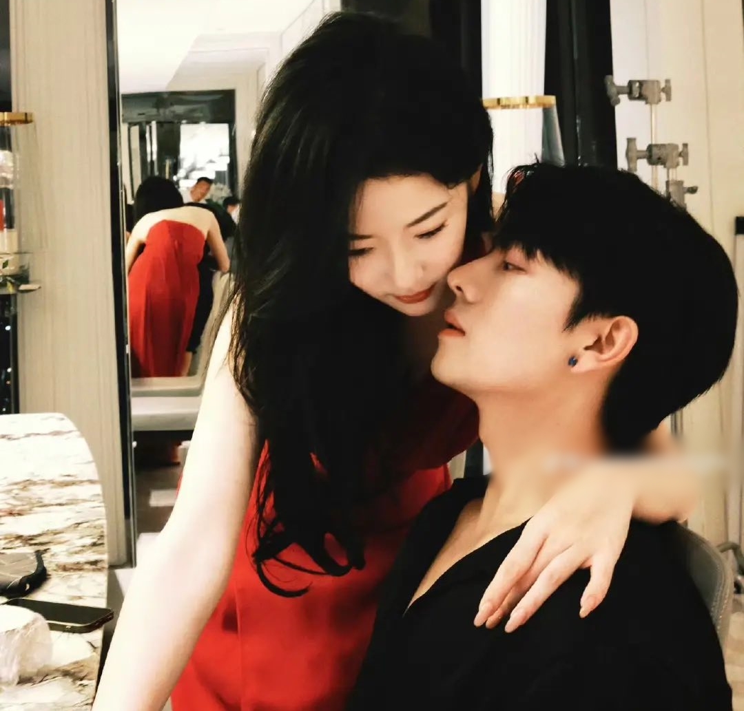 Cặp đôi Hoa ngữ tái hợp lần 8 bùng nổ MXH: Visual cực phẩm không ai cưỡng nổi, bí mật hẹn hò mới sốc- Ảnh 7.