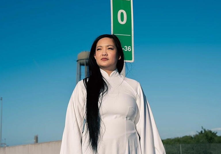 169 hạt sen cùng nữ phi hành gia gốc Việt bay vào không gian- Ảnh 2. 169 hạt sen cùng nữ phi hành gia gốc Việt bay vào không gian- Ảnh 2.