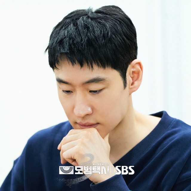 Sau 2 năm chờ đợi, cuối cùng phim Hàn được mong chờ nhất năm 2025 cũng lộ diện: Nhìn thấy nam chính mà ai cũng thốt lên