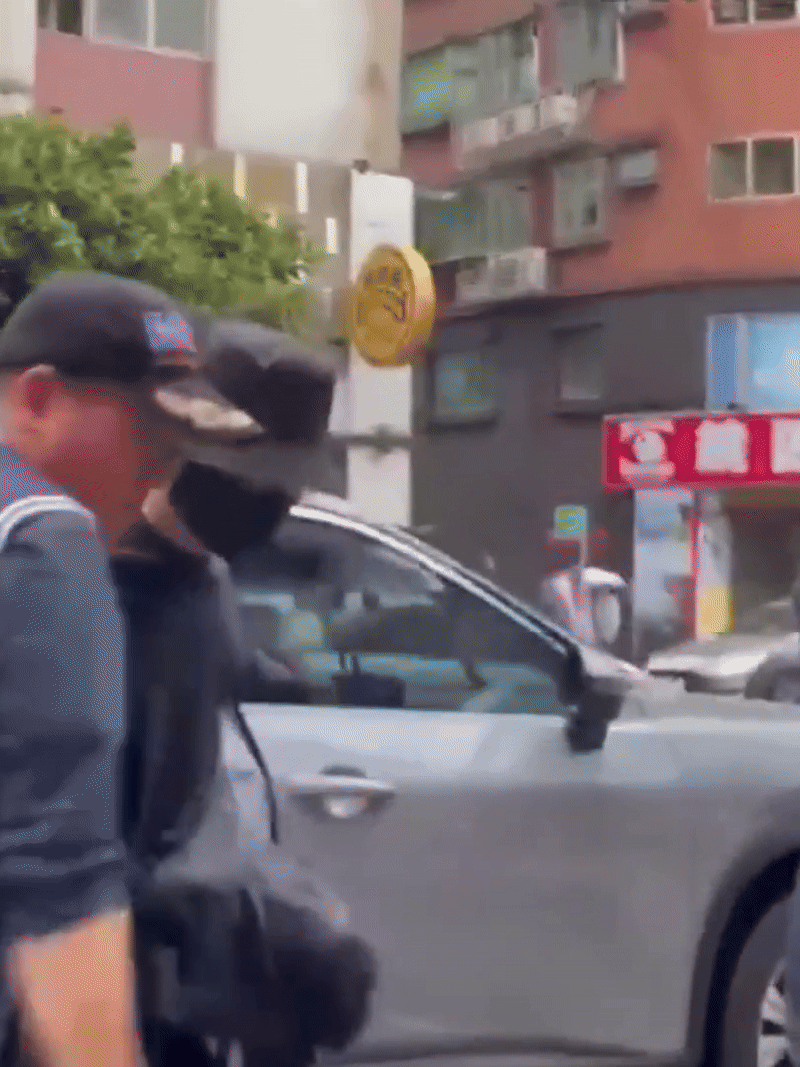 Nam diễn viên trốn nghĩa vụ quân sự đối mặt mức án hơn 2 năm tù dù chuẩn bị tổ chức đám cưới- Ảnh 2. Nam diễn viên trốn nghĩa vụ quân sự đối mặt mức án hơn 2 năm tù dù chuẩn bị tổ chức đám cưới- Ảnh 2.